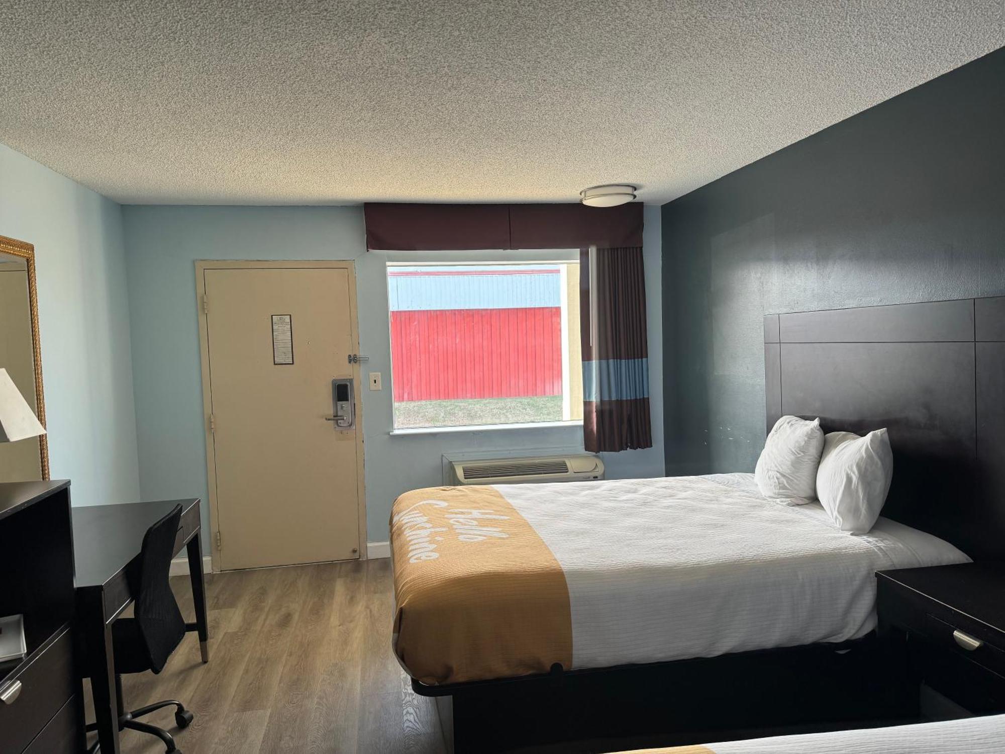 Red Carpet & - Motel Danville