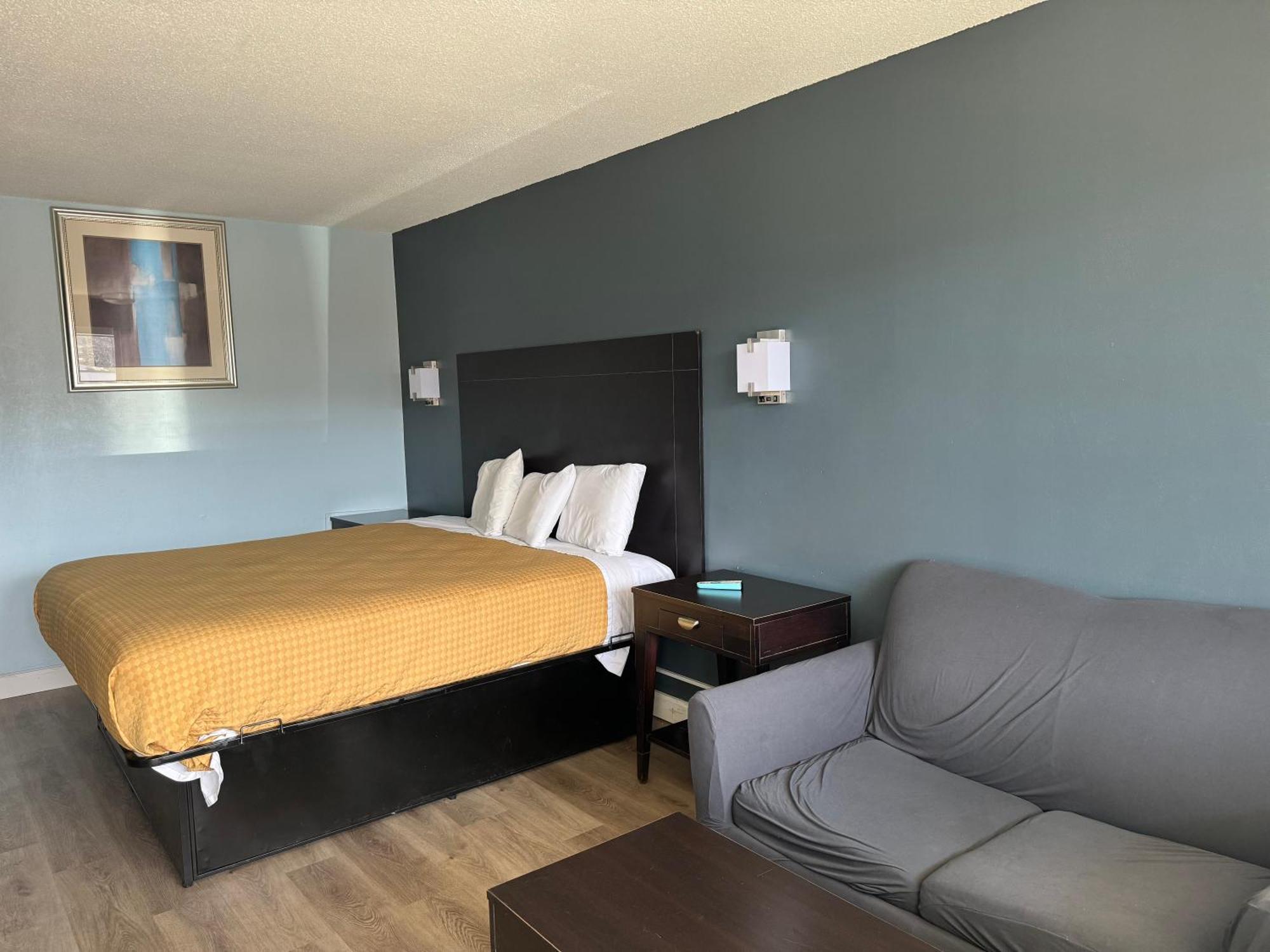 Red Carpet & - Motel Danville