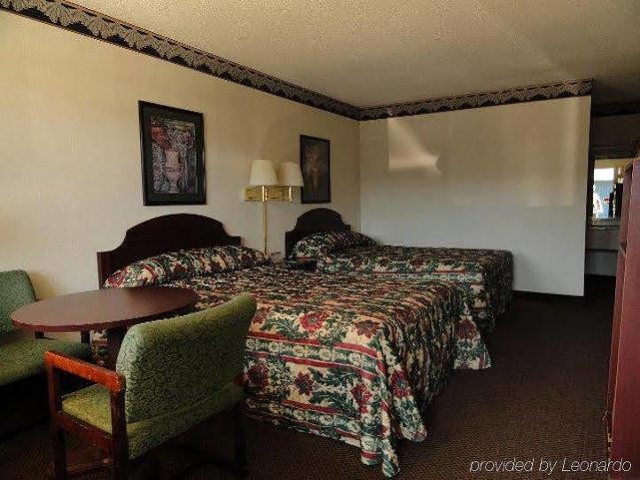 Red Carpet & - Motel